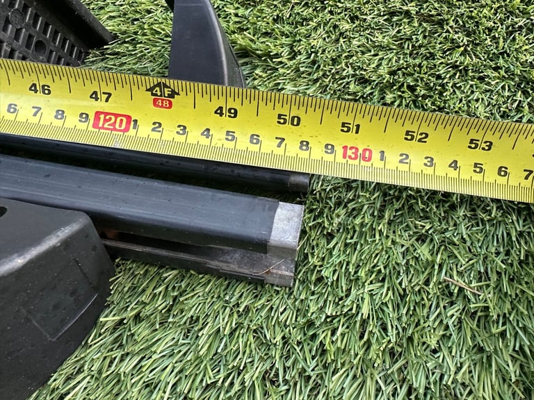 Cruz square roof bars