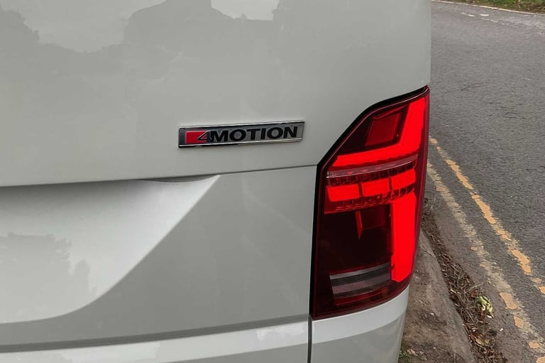 2022 Volkswagen Caravelle 2.0 TDI Executive 204 4MOTION 5dr DSG People Carrier Diesel Automatic