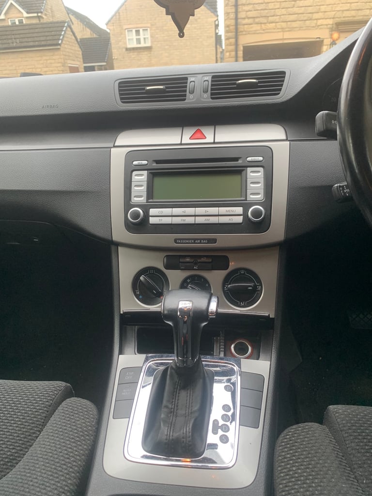 Volkswagen, PASSAT, Saloon, 2007, Semi-Auto, 1968 (cc),4 doors - Image 9