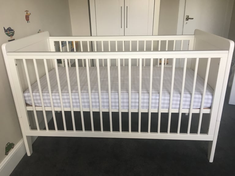 *REDUCED* Mamas and Papas Children’s Bedroom Furniture