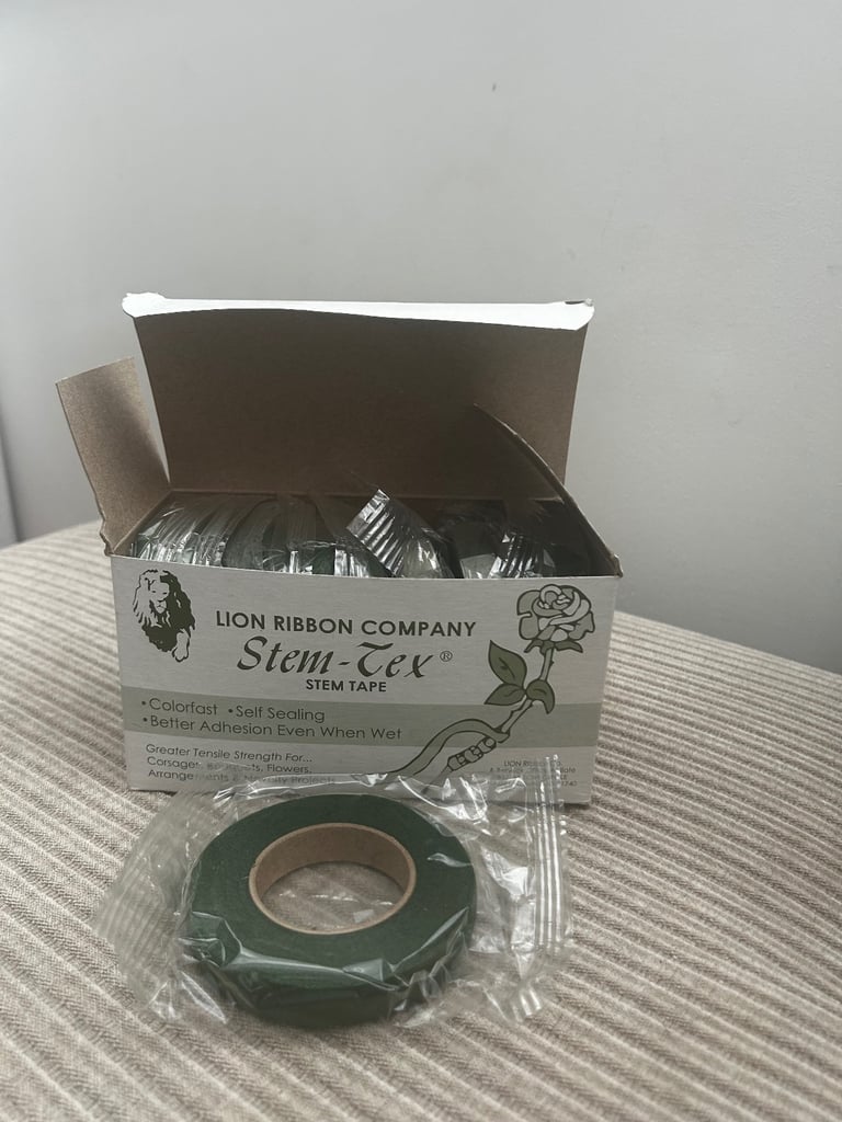 Stem tape for flowers and bouquets