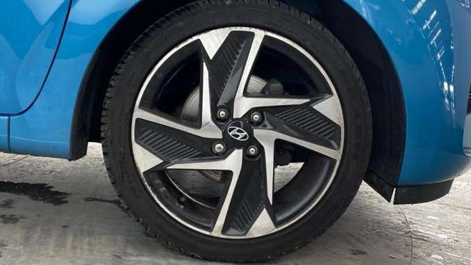  Hyundai i10 1.0 MPi Premium 5dr Hatchback Petrol Manual