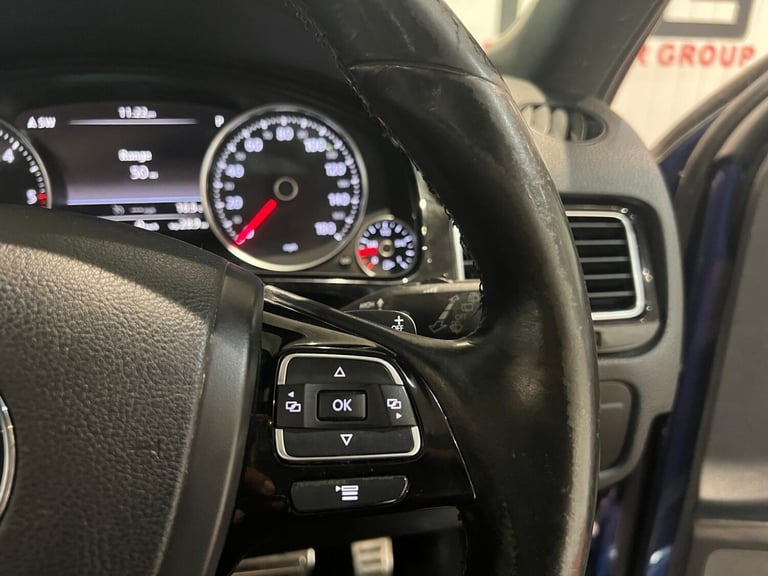 2015 Volkswagen Touareg 3.0 V6 TDI BlueMotion Tech 262 R-Line 5dr Tip Auto ESTATE DIESEL Automatic