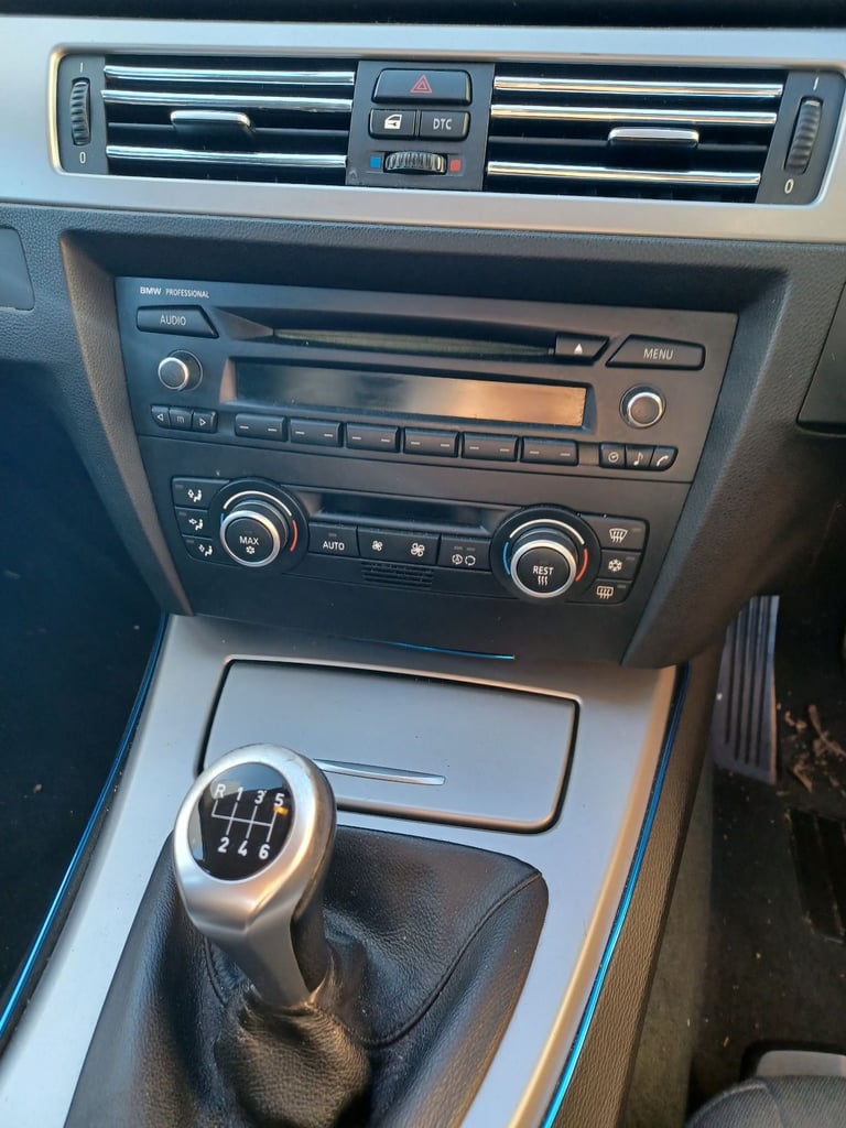 BMW, 3 SERIES, Saloon, 2007, Manual, 1995 (cc), 4 doors