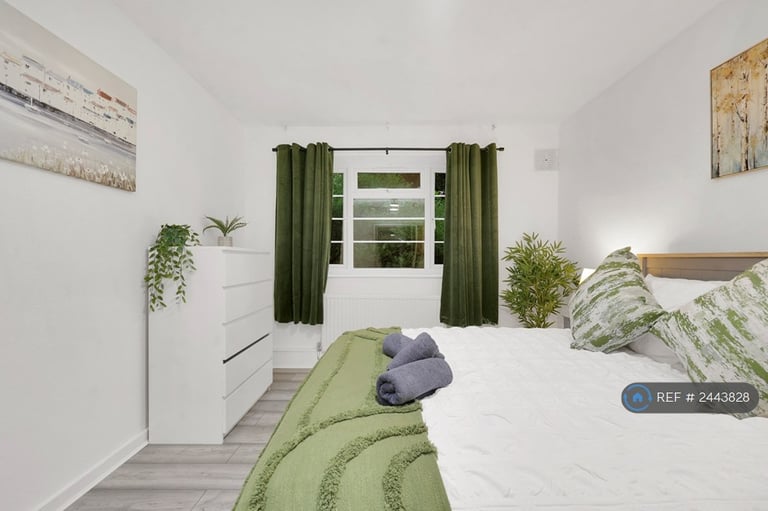 1 bedroom flat in Highbury Grove Court, London, N5 (1 bed) (#2443828)