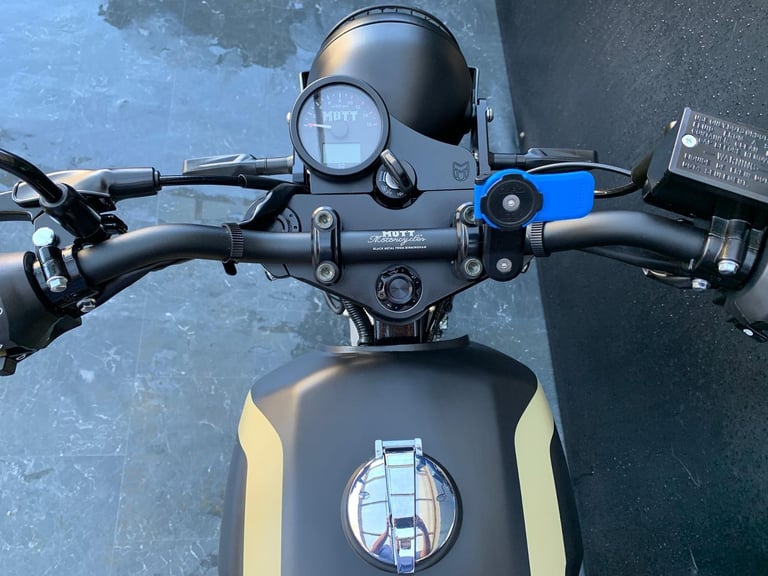 MUTT AKITA 125 LEARNER LEGAL HPI CLEAR LOW MILEAGE 1 OWNER 