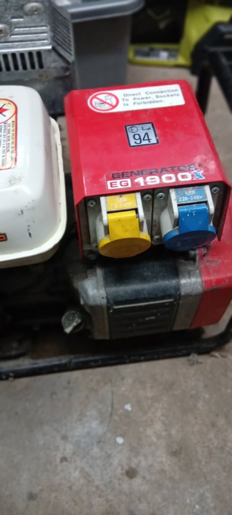 Generator Honda 240/110 volt. 