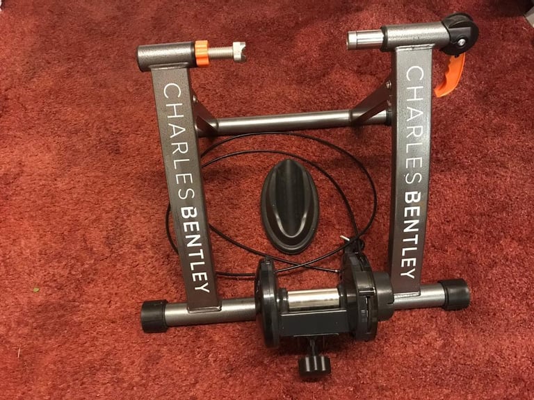 Exercise trainer for static cycle 