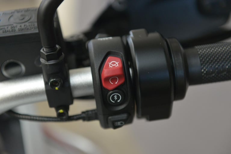 2023 Ducati DesertX 937 Ducati Quick Shift Euro 5