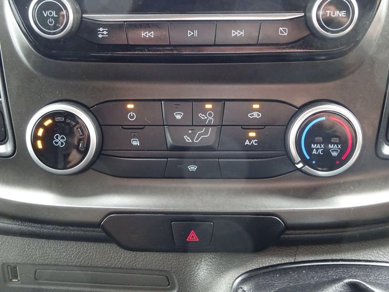 2021 Ford Transit Custom 2.0 320 EcoBlue Trend Crew Van L1 H1 Euro 6 (s/s) 5dr PANEL VAN Diesel M...