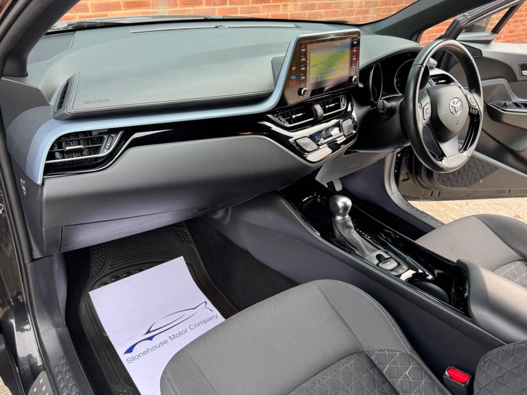 TOYOTA C-HR 1.8 VVT-h Design 2021
