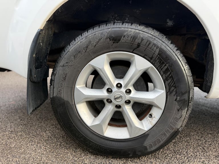 2015 Nissan Navara Double Cab Pick Up Tekna 2.5dCi 190 4WD Auto PICK UP DIESEL Automatic