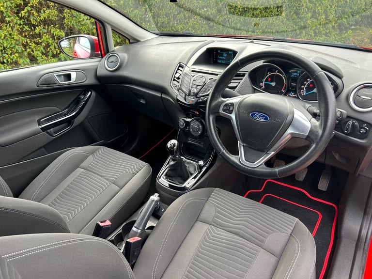 Ford, FIESTA, Hatchback, 2015, Manual, 1498 (cc), 3 doors