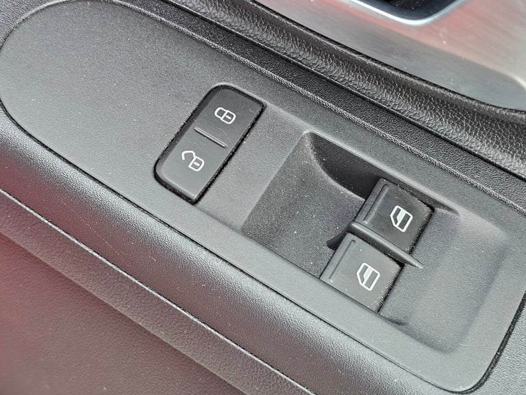 2019 SEAT Mii 1.0 12v GPF FR Line Hatchback 5dr Petrol Manual Euro 6 (75 ps) Hatchback Petrol Manual