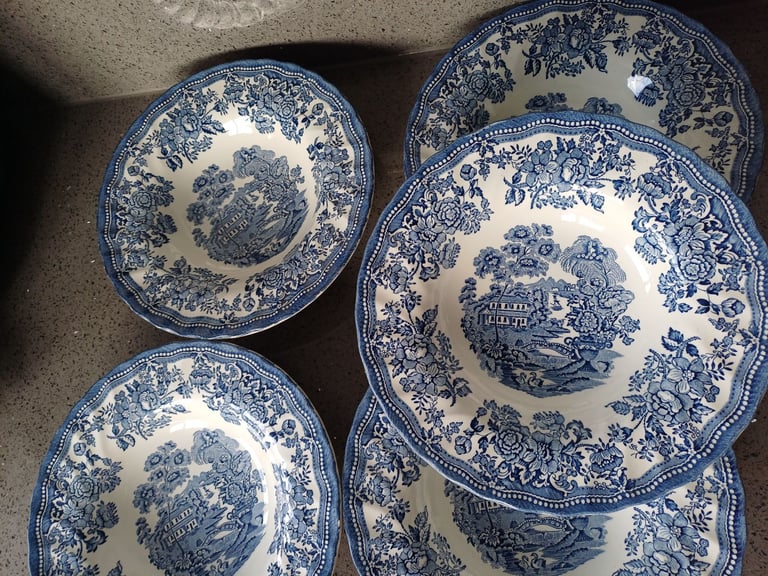 Vintage X5 dishes Tonquin by Myott Staffordshire England
