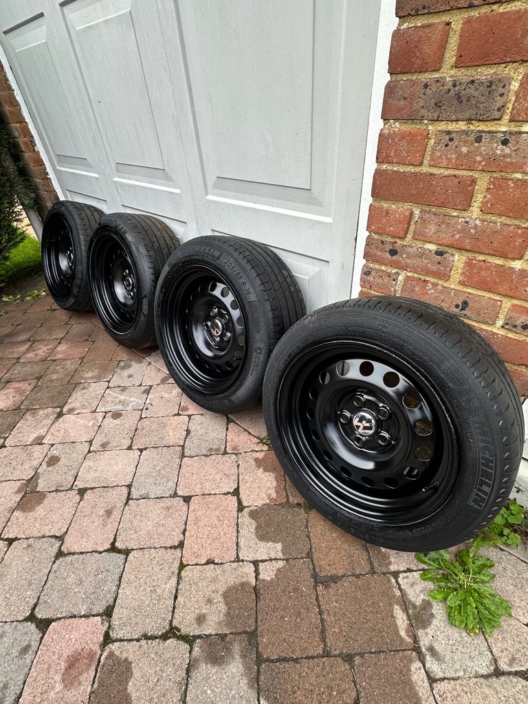 🌟Volkswagen 16” Banded Steels 5x112 With Excellent Tyres Front 195/55/16 Rear 205/55/16 VAG