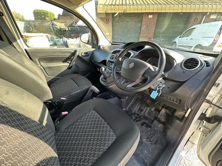 2014 Renault Kangoo Van Full History April MOT 1 Former Keeper