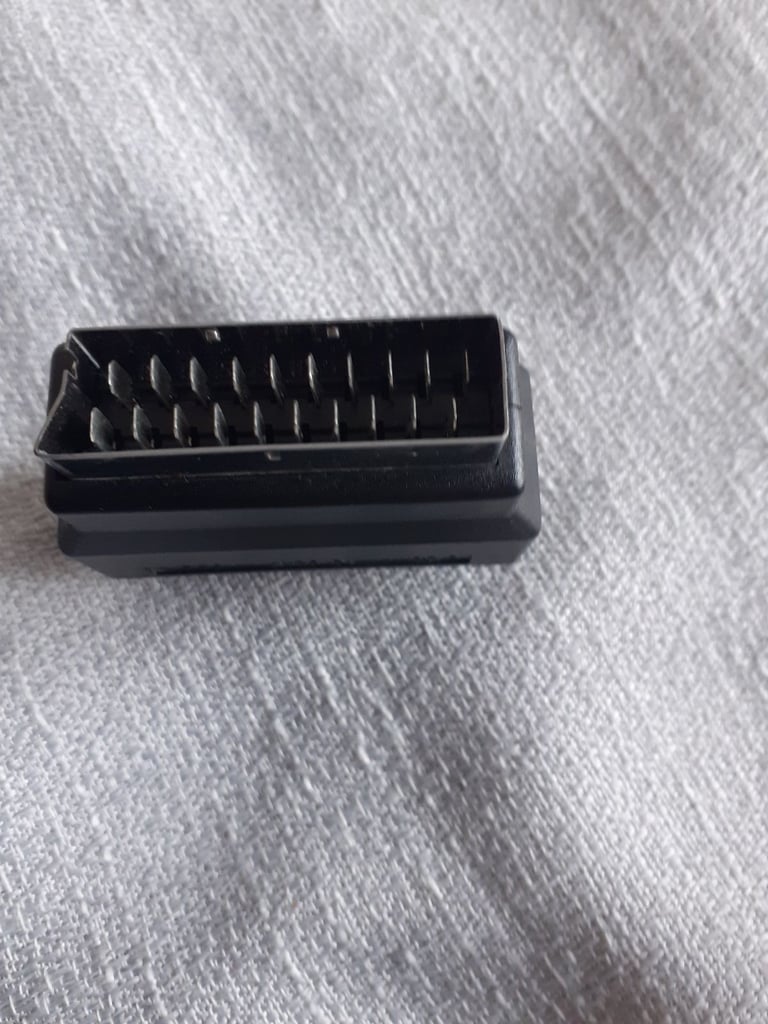 Scart Adaptor with 3 Phono Sockets