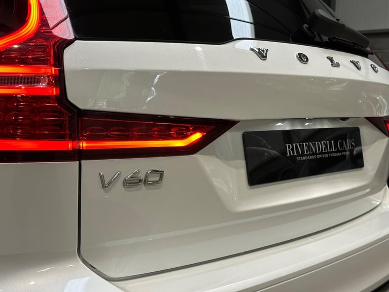 2019 Volvo V60 2.0 T5 R-Design Pro Auto Euro 6 (s/s) 5dr ESTATE Petrol Automatic