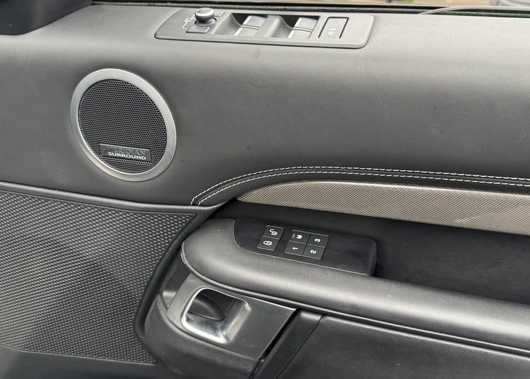 2020 Land Rover Discovery 2.0 SD4 HSE Luxury SUV 5dr Diesel Auto 4WD Euro 6 (s/s) (240 ps) ESTATE...