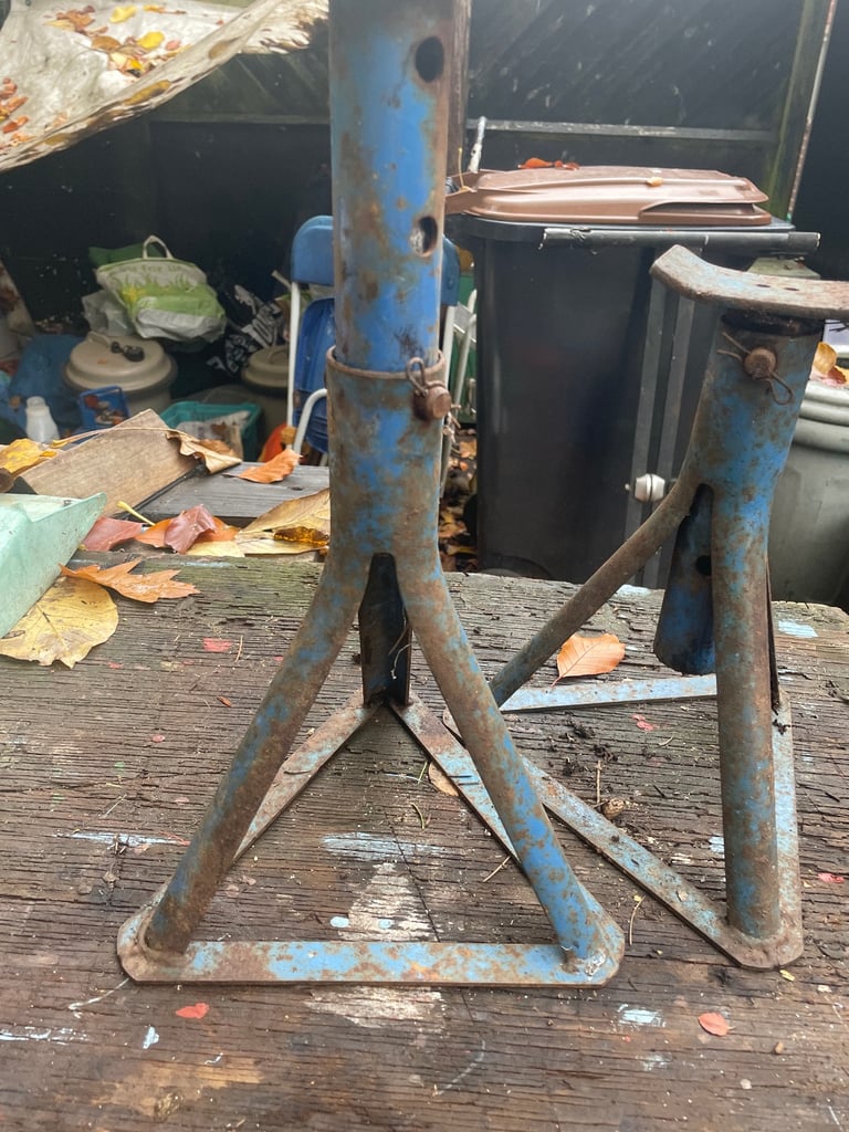 Axle stands