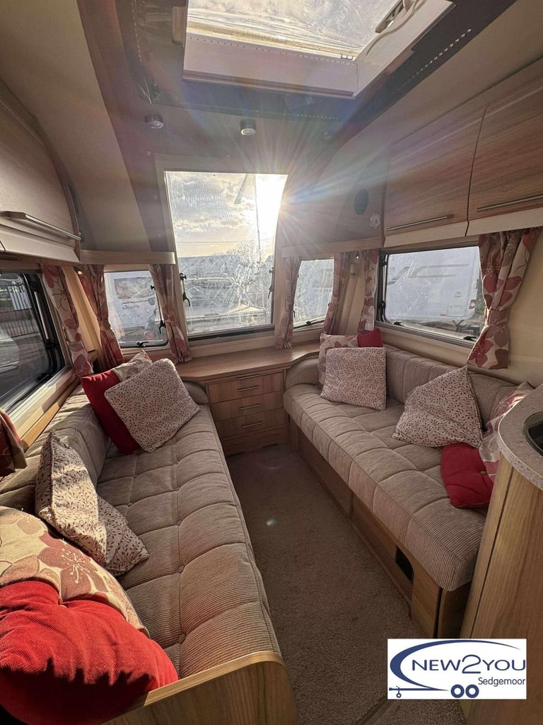 2013 Bailey Unicorn Cadiz 4 Berth Fixed Singles Caravan - STOCK S089