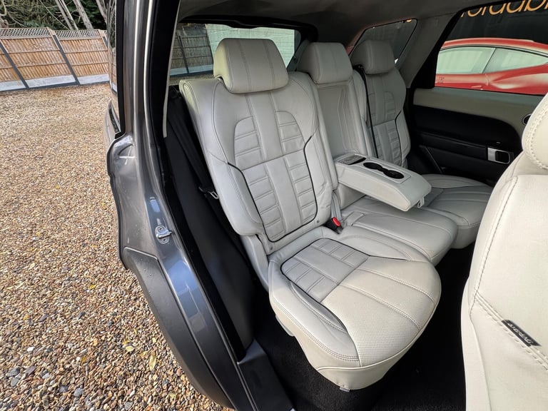 2016 Land Rover Range Rover Sport 3.0 SD V6 HSE Dynamic Auto 4WD Euro 6 (s/s) 5dr ESTATE Diesel A...