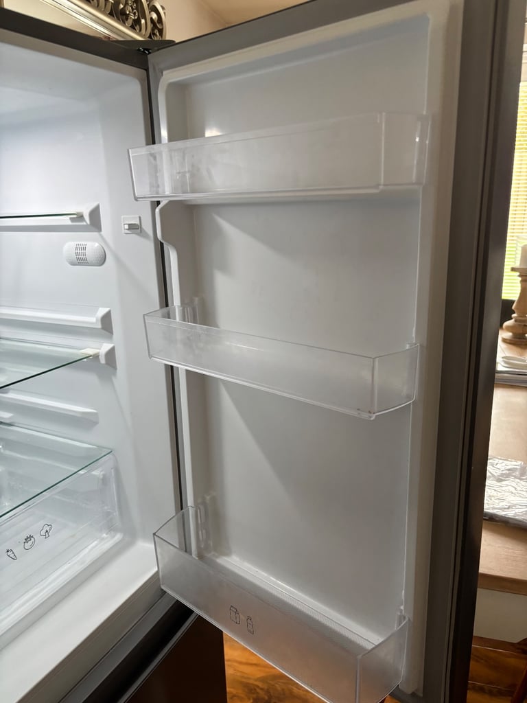 LOGIK - 60/40 Silver Fridge Freezer for sale