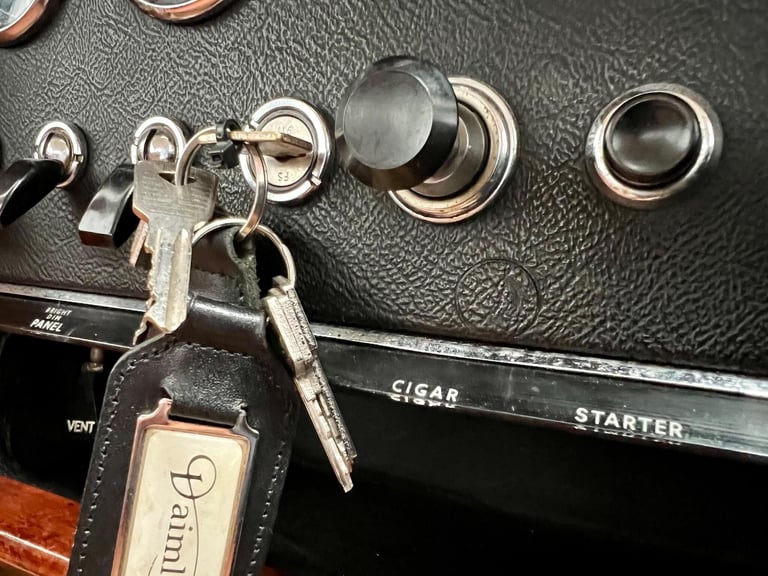 1965 Daimler V8 Petrol Automatic