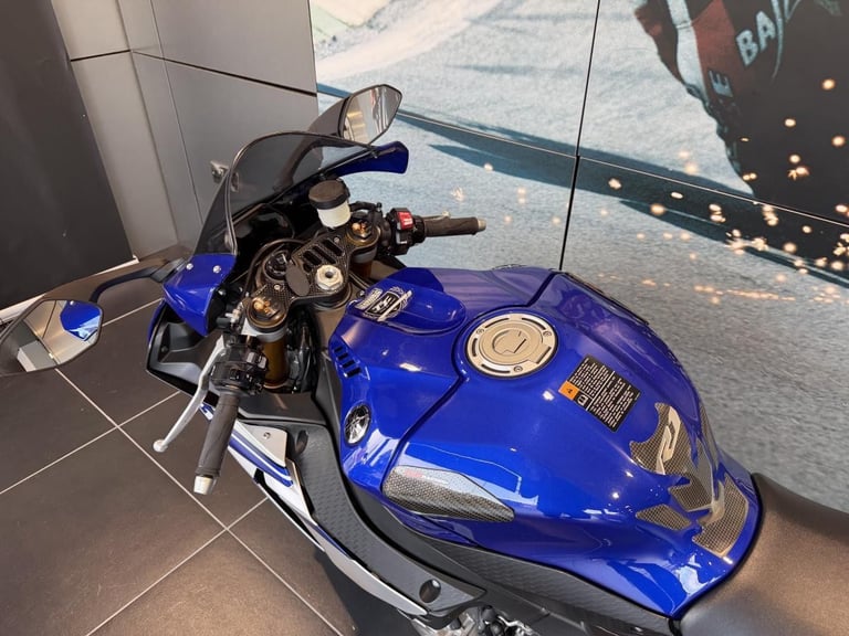 2016 Yamaha YZF-R1 – Excellent Condition, Low Mileage