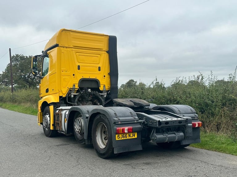 Mercedes-Benz Actros 2545 6 X 2 Tractor Unit