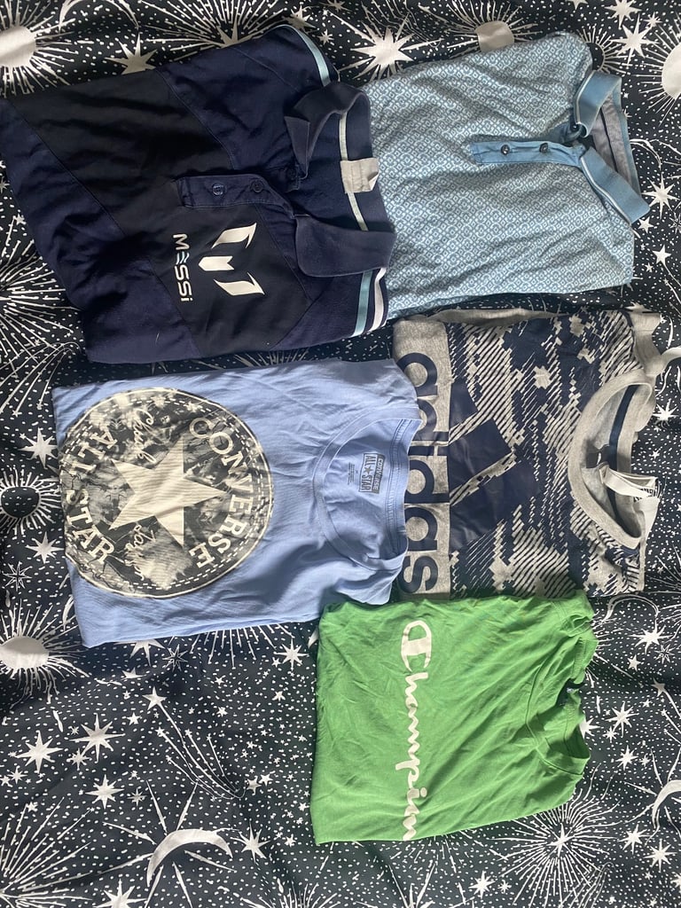 image for 5 various T-shirts size medium only £5