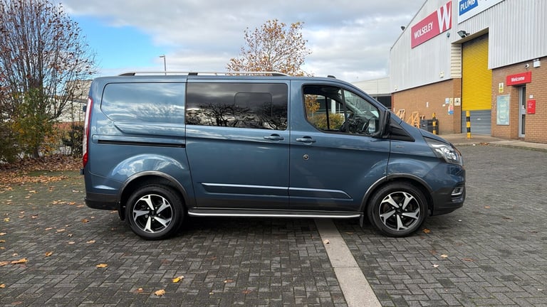 2021 Ford Transit Custom 320 L1 Diesel Fwd 2.0 EcoBlue 170ps Low Roof D/Cab Active Van Auto Crew ...