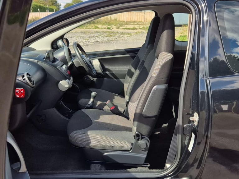 2014 Toyota AYGO 1.0 VVT-i Move Euro 5 3dr HATCHBACK Petrol Manual