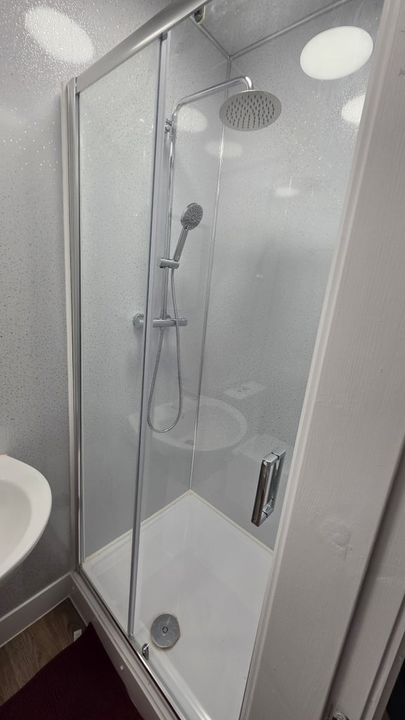 En-suite Studios available for rent short or long term 