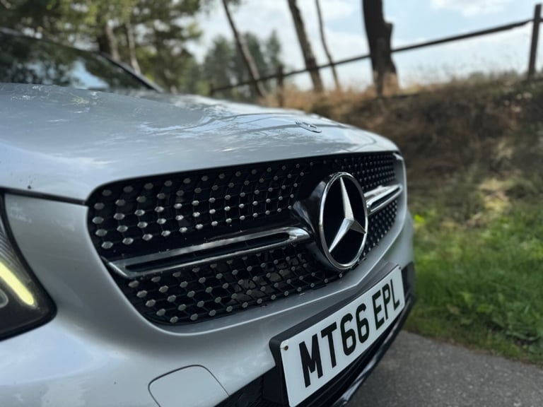 2016 Mercedes-Benz GLC GLC 220d 4Matic AMG Line Premium 5dr 9G-Tronic / Sunroof / Black Pack. COU...