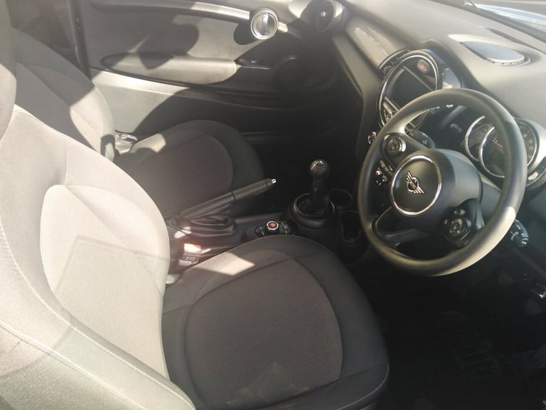 2018 MINI Hatch 1.5 Cooper Classic Hatchback 3dr Petrol Manual Euro 6 (s/s) (136 ps) Hatchback Pe...