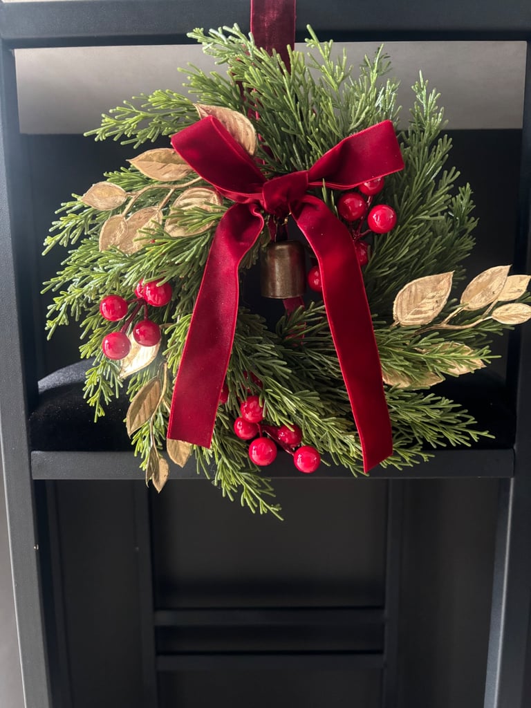 Handmade Artificial Green Cedar Pine Wreaths with Seasonal Red Berries 