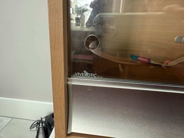 Vivexotics vivarium