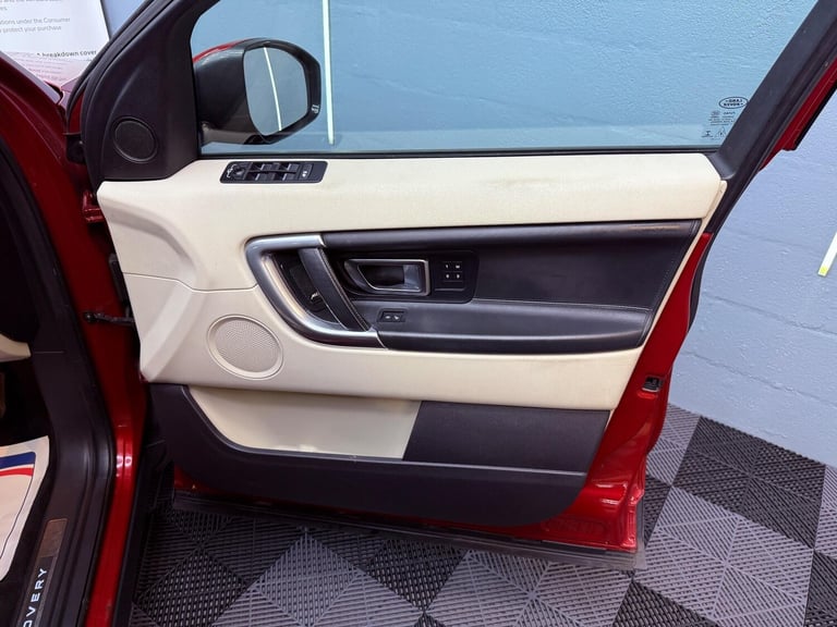 2017 Land Rover Discovery Sport 2.0 TD4 HSE Luxury Auto 4WD Euro 6 (s/s) 5dr ESTATE Diesel Automatic