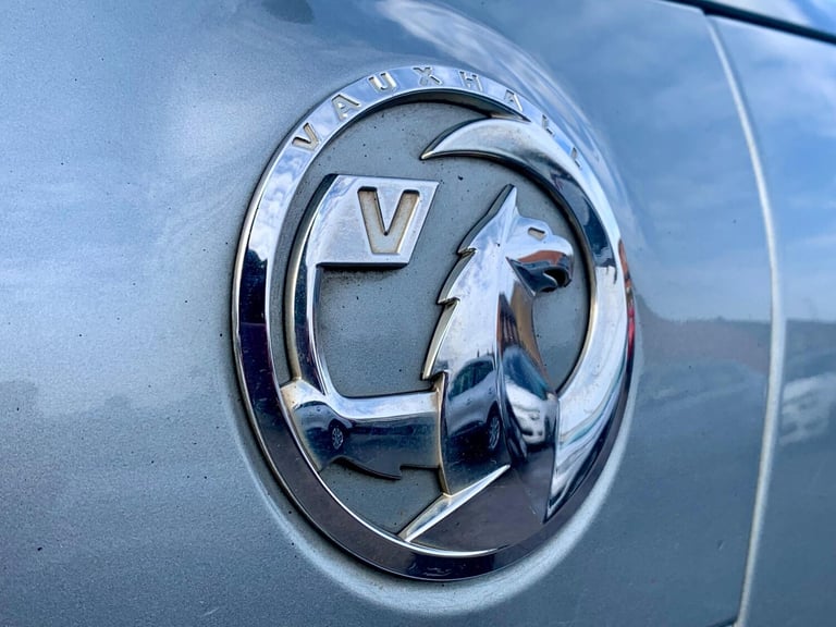 2016 Vauxhall Astra 1.6i SRi Euro 6 5dr HATCHBACK Petrol Manual