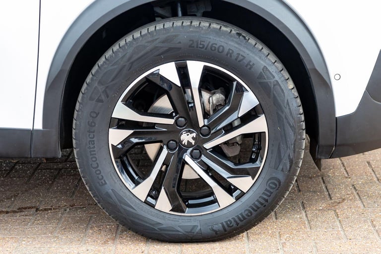 2022 Peugeot 2008 1.2 PureTech GT SUV 5dr Petrol EAT Euro 6 (s/s) (130 ps) HATCHBACK Petrol Autom...