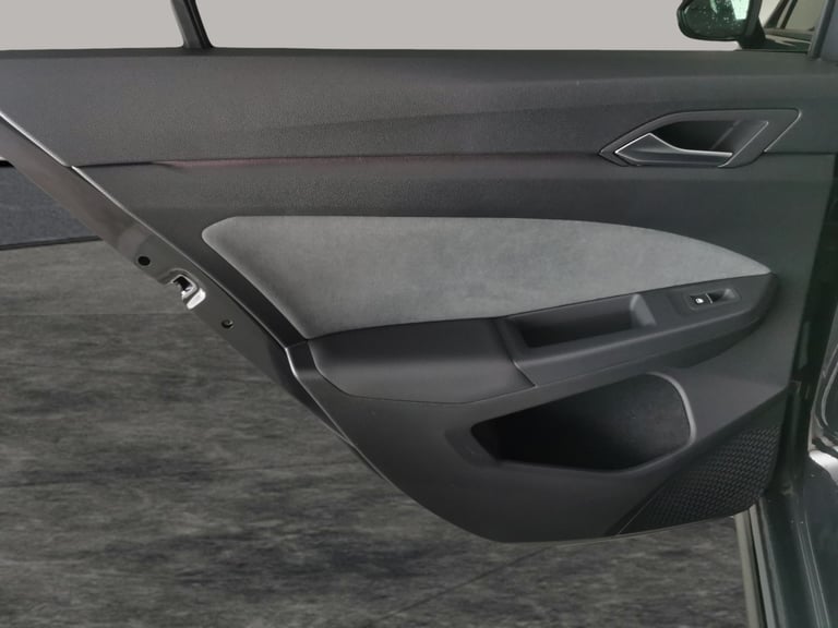 2023 Volkswagen Golf 1.5 TSI R-Line Hatchback 5dr Petrol Manual Euro 6 (s/s) (130 ps) - LED - HE ...