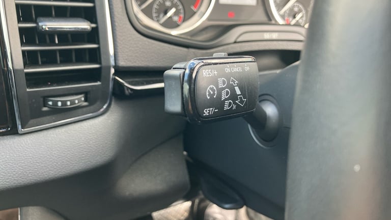 2022 Skoda Karoq 1.5 TSI SE L 5dr DSG Petrol Estate Estate Petrol Automatic