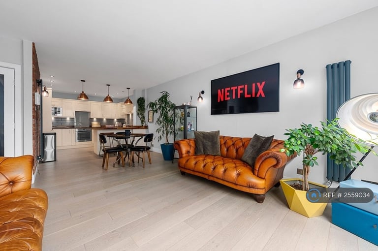 image for 2 bedroom flat in Whitworth Street, Manchester, M1 (2 bed) (#2559034)