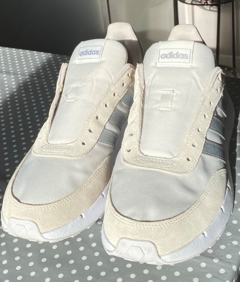 image for Adidas Run 60s LD14 Ladies trainers. Size 8.5 (42 2/3) 