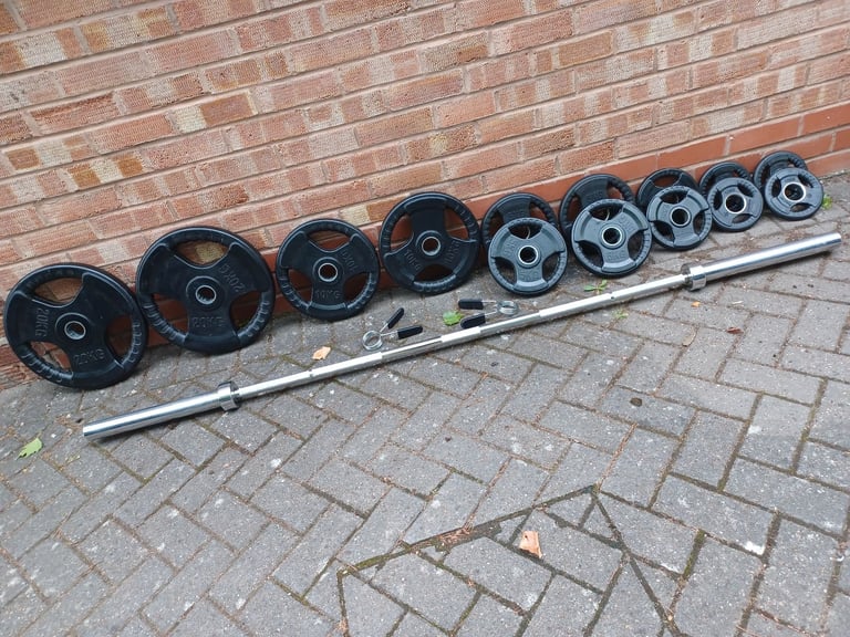 image for RUBBER OLYMPIC WEIGHT PLATES SET & 7FT / 20KG BARBELL