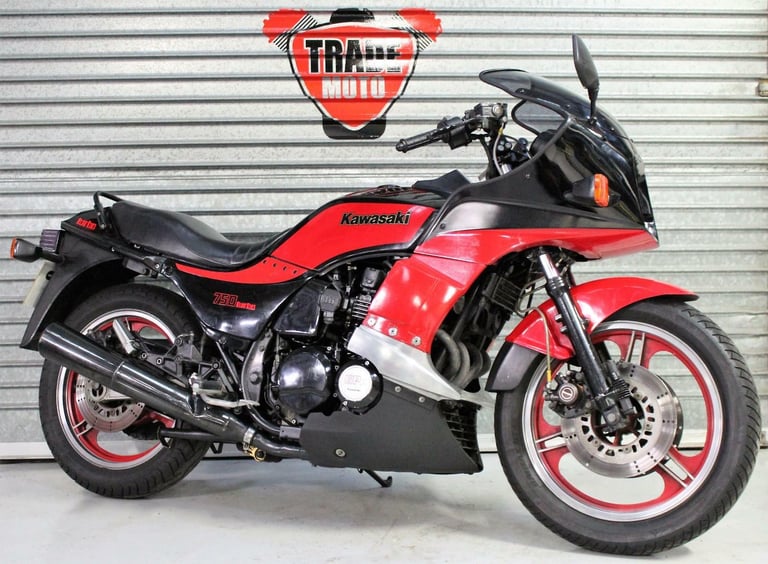 1984 84 A reg KAWASAKI GPZ 750 TURBO Z ZX CLASSIC UNRESTORED NEW MOT UK BIKE 40K