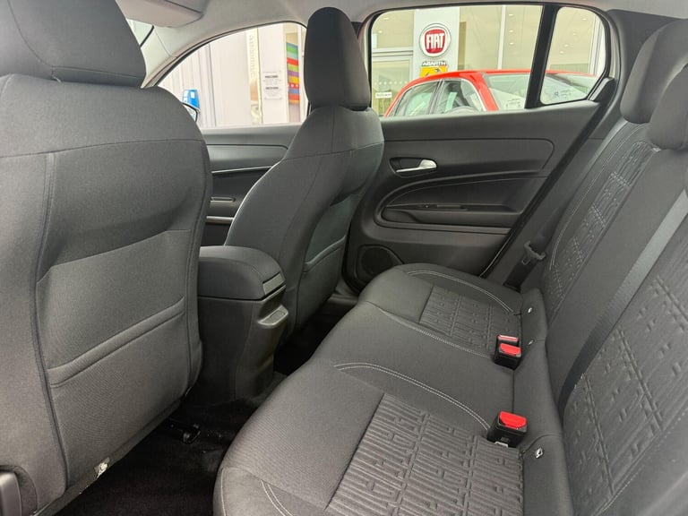 2025 Fiat 600 1.2 MHEV SUV 5dr Petrol Hybrid e-DCT Euro 6 (s/s) (100 ps) HATCHBACK Petrol/Electri...