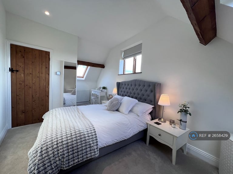 3 bedroom house in Manor Farm Court, Gaydon, Warwick, CV35 (3 bed) (#2658429)